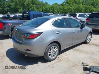 2016 Scion iA z VIN 3MYDLBZV5GY107324, wystawiony jako IAAI lot #42296283 z przebiegiem 105 349 mil mil oraz . Historia ofert i sprzedaży dostępna na DreamBid. Obrazek 4.