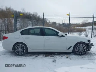 2019 BMW 5 Series 530i xDrive with VIN WBAJA7C50KWC77684, listed as a IAAI auction lot 41629289 with 31,194 mi miles. Bid and sale history available at carsss.com. Image 13.