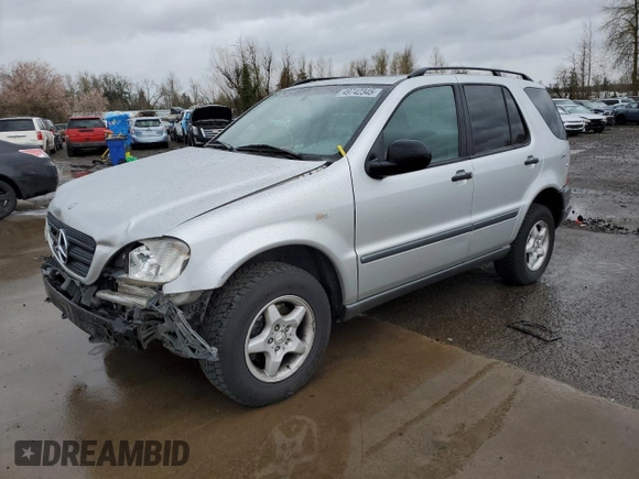 1998 Mercedes-Benz M-Class with VIN 4JGAB54E3WA025698, listed as a Copart auction lot 49742345 with 66,643 mi miles and Salvage Title. Bid and sale history available at carsss.com. Image 1.