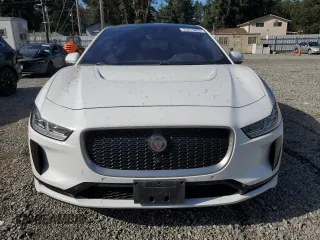 2019 Jaguar I-Pace SE z VIN SADHC2S1XK1F75903, wystawiony jako Copart lot #70219803 z przebiegiem 31 942 mil mil oraz . Historia ofert i sprzedaży dostępna na DreamBid. Obrazek 5.