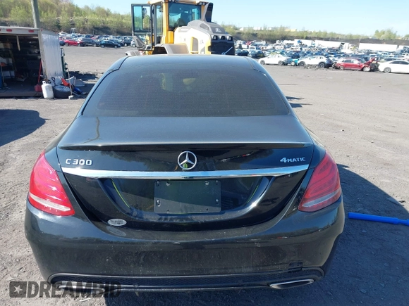 2018 Mercedes-Benz C 300 с VIN 55SWF4KB3JU273059, выставлен на аукционе IAAI как лот 42090952 с пробегом 102 407 миль миль и . История ставок и продаж доступна на DreamBid. Изображение 16.