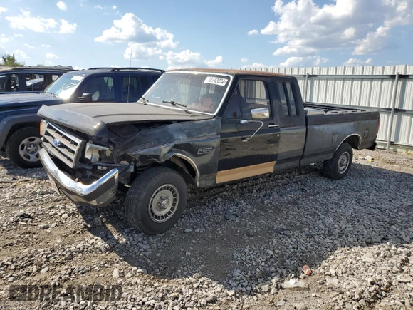 1989 Ford F-150 with VIN 1FTEX15N0KKB51052, listed as a Copart auction lot 70142074 with 74,351 mi miles and Salvage Title. Bid and sale history available at carsss.com. Image 1.