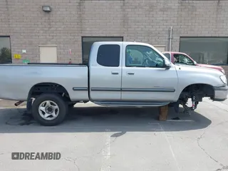 2001 Toyota Tundra SR5 with VIN 5TBRN34101S151862, listed as a IAAI auction lot 42130664 with 228,990 mi miles and . Bid and sale history available at DreamBid. Image 14.