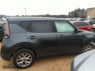 2024 Kia Soul LX with VIN KNDJ23AU1R7916854, listed as a IAAI auction lot 41519162 with 5,611 mi miles. Bid and sale history available at carsss.com. Image 14.