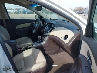 2015 Chevrolet Cruze LT with VIN 1G1PE5SB1F7243661, listed as a IAAI auction lot 41803060 with 150,559 mi miles. Bid and sale history available at carsss.com. Image 5.