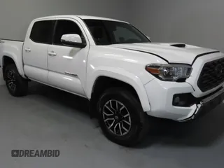 2021 Toyota Tacoma SR5 z VIN 5TFAZ5CN0MX115399, wystawiony jako Copart lot #58864595 z przebiegiem 60 993 mil mil oraz Szkoda całkowita • Salvage title. Historia ofert i sprzedaży dostępna na DreamBid. Obrazek 1.