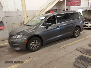 2020 Chrysler Voyager LXi z VIN 2C4RC1DG3LR151663, wystawiony jako IAAI lot #41817756 z przebiegiem 119 517 mil mil oraz . Historia ofert i sprzedaży dostępna na DreamBid. Obrazek 2.