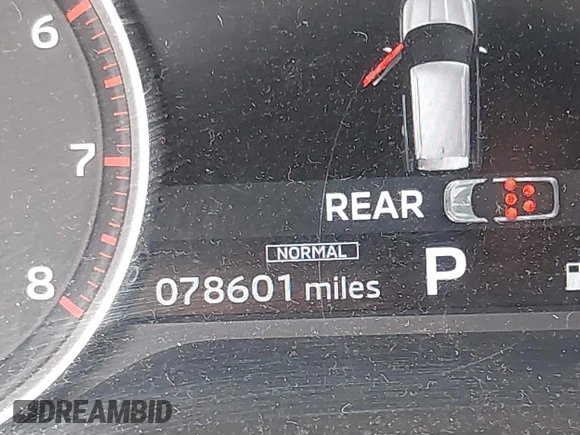 2022 Mitsubishi Outlander ES z VIN JA4J3TA88NZ015201, wystawiony jako IAAI lot #42264912 z przebiegiem 78 601 mil mil oraz . Historia ofert i sprzedaży dostępna na DreamBid. Obrazek 16.
