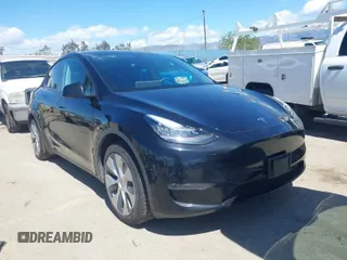 2020 Tesla Model Y Long Range with VIN 5YJYGDEE2LF059177, listed as a IAAI auction lot 41916260 with 66,190 mi miles and . Bid and sale history available at DreamBid. Image 1.