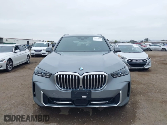 2024 BMW X5 xDrive40i with VIN 5UX23EU08R9U20717, listed as a IAAI auction lot 42392632 with 42,085 mi miles and . Bid and sale history available at DreamBid. Image 12.