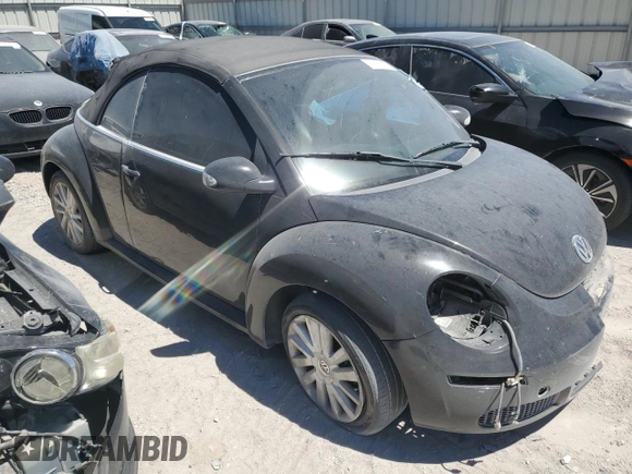 2008 Volkswagen Beetle SE with VIN 3VWRF31Y78M400218, listed as a Copart auction lot 61275115 with 133,167 mi miles and Salvage title. Bid and sale history available at DreamBid. Image 4.