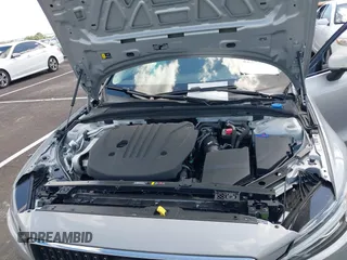 2025 Volvo V60 Plus z VIN YV4L12WK3S2148033, wystawiony jako IAAI lot #42389242 z przebiegiem 1 471 mil mil oraz . Historia ofert i sprzedaży dostępna na DreamBid. Obrazek 10.