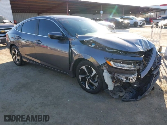 2021 Honda Insight EX with VIN 19XZE4F59ME011319, listed as a IAAI auction lot 41736121 with 118,122 mi miles and . Bid and sale history available at carsss.com. Image 1.