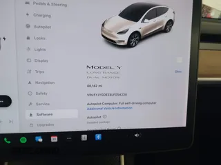 2020 Tesla Model Y Long Range z VIN 5YJYGDEE8LF054338, wystawiony jako IAAI lot #39026888 z przebiegiem 86 142 mil mil oraz . Historia ofert i sprzedaży dostępna na DreamBid. Obrazek 14.