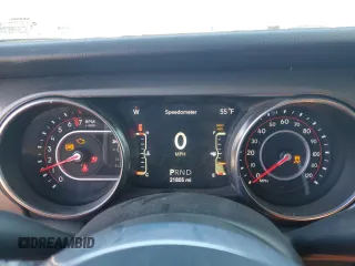 2021 Jeep Wrangler Unlimited Rubicon with VIN 1C4JJXFG7MW842870, listed as a Copart auction lot 43315785 with 21,805 mi miles and Salvage Title. Bid and sale history available at carsss.com. Image 9.