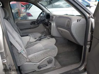 2003 Chevrolet TrailBlazer LS with VIN 1GNDS13S532306044, listed as a IAAI auction lot 41711436 with 125,363 mi miles. Bid and sale history available at carsss.com. Image 5.