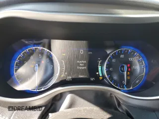 2021 Chrysler Pacifica Touring L with VIN 2C4RC1BGXMR532883, listed as a Copart auction lot 50173485 with 154,431 mi miles and Salvage Title. Bid and sale history available at DreamBid. Image 9.