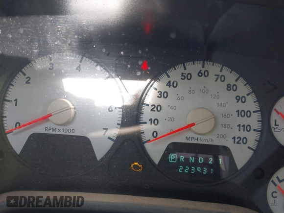 2007 Dodge 1500 SLT with VIN 1D7HA16P27J515036, listed as a IAAI auction lot 41156330 with 223,931 mi miles and . Bid and sale history available at DreamBid. Image 7.