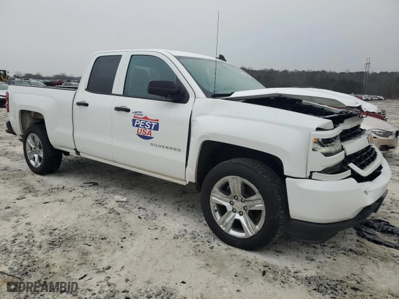 2019 Chevrolet Silverado 1500 LD Custom with VIN 2GCRCMEC6K1219917, listed as a Copart auction lot 45864455 with 156,156 mi miles and Salvage Title. Bid and sale history available at carsss.com. Image 4.