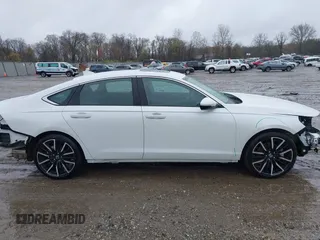 2024 Honda Accord Touring с VIN 1HGCY2F80RA090757, выставлен на аукционе IAAI как лот 41999518 с пробегом 3 862 миль миль и . История ставок и продаж доступна на DreamBid. Изображение 13.