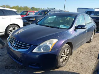 2011 Nissan Altima 2.5 S with VIN 1N4AL2APXBN437017, listed as a IAAI auction lot 42133913 with 145,113 mi miles. Bid and sale history available at carsss.com. Image 2.