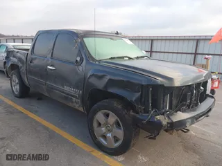 2009 Chevrolet Silverado 1500 LTZ with VIN 3GCEK33329G138137, listed as a IAAI auction lot 41145088 with 207,522 mi miles. Bid and sale history available at carsss.com. Image 1.