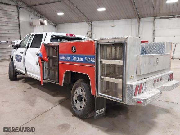2024 Ram 2500 Tradesman with VIN 3C6UR5HJ2RG138348, listed as a IAAI auction lot 41922691 with 1 mi miles. Bid and sale history available at carsss.com. Image 3.