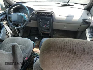 2000 Chevrolet Venture LT 1SD z VIN 1GNDX03E9YD247002, wystawiony jako Copart lot #53792904 z przebiegiem Nie podano mil oraz Szkody całkowita. Historia ofert i sprzedaży dostępna na DreamBid. Obrazek 8.