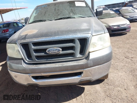 2004 Ford F-150 XL z VIN 1FTRF12W84NC32089, wystawiony jako IAAI lot #41653886 z przebiegiem 279 891 mil mil oraz . Historia ofert i sprzedaży dostępna na DreamBid. Obrazek 6.