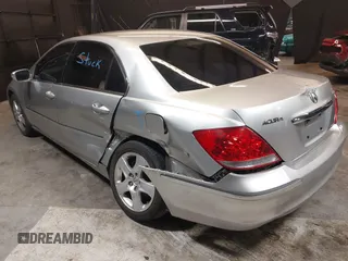 2007 Acura RL Technology with VIN JH4KB16657C004153, listed as a IAAI auction lot 42206466 with 333,860 mi miles and . Bid and sale history available at DreamBid. Image 3.