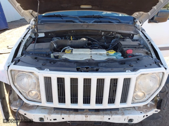 2011 Jeep Liberty Sport with VIN 1J4PP2GK4BW580280, listed as a IAAI auction lot 41482961 with 165,130 mi miles. Bid and sale history available at carsss.com. Image 10.