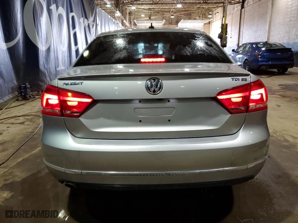 2014 Volkswagen Passat TDI SE w/Sunroof with VIN 1VWBN7A34EC001621, listed as a Copart auction lot 49226945 with 89,267 mi miles and Clean Title. Bid and sale history available at carsss.com. Image 6.