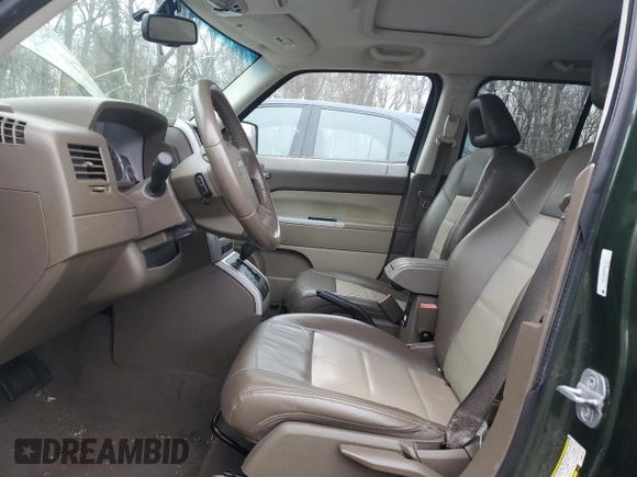 2008 Jeep Patriot Limited with VIN 1J8FT48W28D623151, listed as a Copart auction lot 44363375 with 218,930 mi miles and Salvage Title. Bid and sale history available at DreamBid. Image 7.