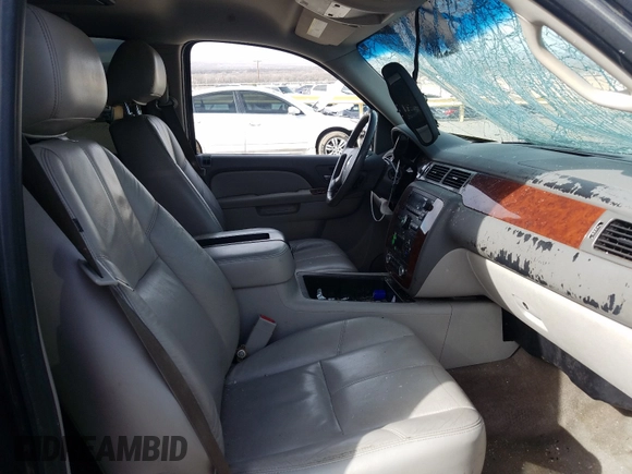 2012 Chevrolet Suburban LT with VIN 1GNSCJE05CR146514, listed as a Copart auction lot 28413650 with 230,681 mi miles and Salvage Title. Bid and sale history available at carsss.com. Image 5.