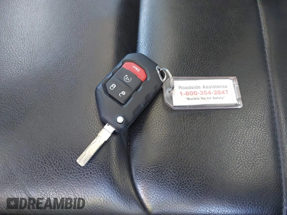2023 Jeep Wrangler Sahara z VIN 1C4JJXP60PW627051, wystawiony jako IAAI lot #42290712 z przebiegiem 28 269 mil mil oraz . Historia ofert i sprzedaży dostępna na DreamBid. Obrazek 11.