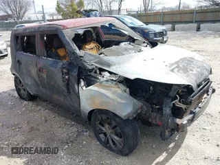 2016 Kia Soul + with VIN KNDJP3A50G7843208, listed as a IAAI auction lot 41852954 with 1 mi miles. Bid and sale history available at carsss.com. Image 1.