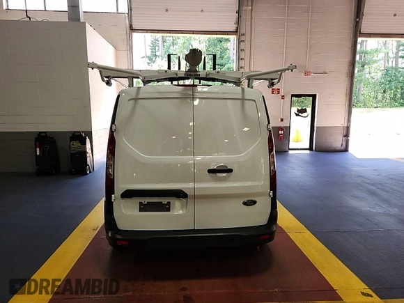 2018 Ford Transit Connect XL с VIN NM0LS7E72J1358635, выставлен на аукционе IAAI как лот 42842137 с пробегом 90 951 миль миль и . История ставок и продаж доступна на DreamBid. Изображение 18.
