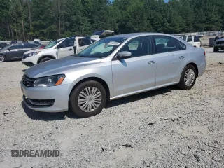 2014 Volkswagen Passat S with VIN 1VWAT7A39EC069687, listed as a Copart auction lot 61908585 with 204,934 mi miles and Salvage title. Bid and sale history available at DreamBid. Image 1.