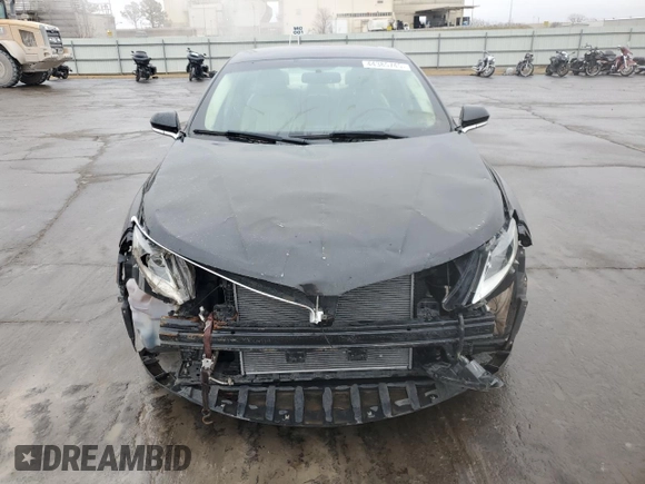 2014 Lincoln MKZ with VIN 3LN6L2GK9ER825347, listed as a Copart auction lot 44385745 with 242,637 mi miles and Clean Title. Bid and sale history available at carsss.com. Image 5.