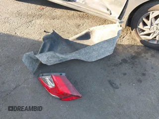 2018 Honda Civic EX с VIN 19XFC2F76JE206921, выставлен на аукционе IAAI как лот 42507757 с пробегом 112 103 миль миль и . История ставок и продаж доступна на DreamBid. Изображение 12.