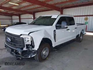 2024 Ford F-250 XL с VIN 1FT7W2AA4REF90588, выставлен на аукционе IAAI как лот 42510225 с пробегом 925 миль миль и . История ставок и продаж доступна на DreamBid. Изображение 18.