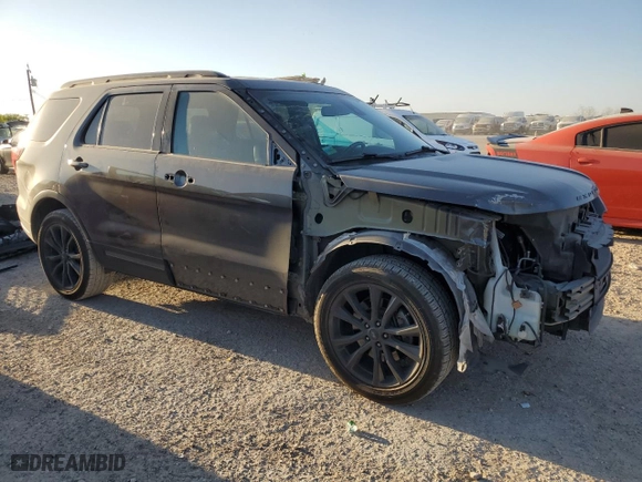 2018 Ford Explorer XLT with VIN 1FM5K8D88JGB64003, listed as a Copart auction lot 49079515 with 70,295 mi miles and Salvage Title. Bid and sale history available at carsss.com. Image 4.