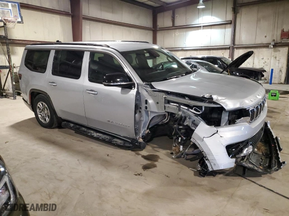 2024 Jeep Wagoneer with VIN 1C4SJVAP6RS141171, listed as a Copart auction lot 82335144 with 14,612 mi miles and Salvage Title. Bid and sale history available at carsss.com. Image 4.
