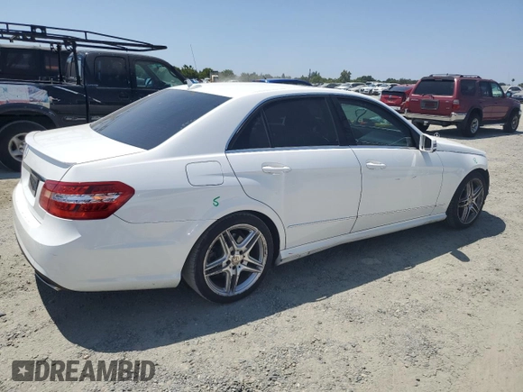 2013 Mercedes-Benz E 350 Luxury with VIN WDDHF5KB1DA664178, listed as a Copart auction lot 59930545 with 210,259 mi miles and Salvage title. Bid and sale history available at DreamBid. Image 3.