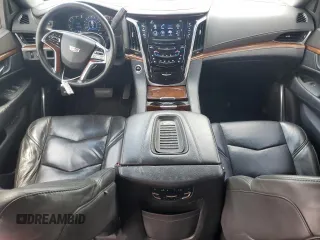 2017 Cadillac Escalade Luxury z VIN 1GYS3BKJ1HR185436, wystawiony jako Copart lot #55443125 z przebiegiem 142 645 mil mil oraz Szkoda całkowita • Salvage title. Historia ofert i sprzedaży dostępna na DreamBid. Obrazek 8.