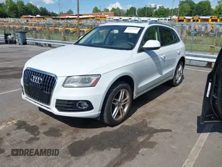 2014 Audi Q5 Premium Plus z VIN WA1LFAFP8EA081587, wystawiony jako IAAI lot #42195922 z przebiegiem 143 540 mil mil oraz . Historia ofert i sprzedaży dostępna na DreamBid. Obrazek 2.