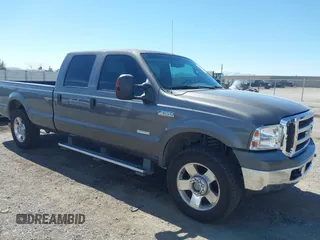 2007 Ford Super Duty F-250 XL with VIN 1FTSW21P27EA45839, listed as a IAAI auction lot 41896261 with 188,761 mi miles. Bid and sale history available at carsss.com. Image 1.