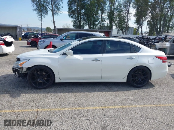 2014 Nissan Altima S with VIN 1N4AL3AP4EN223862, listed as a IAAI auction lot 42004392 with 140,450 mi miles and . Bid and sale history available at DreamBid. Image 15.