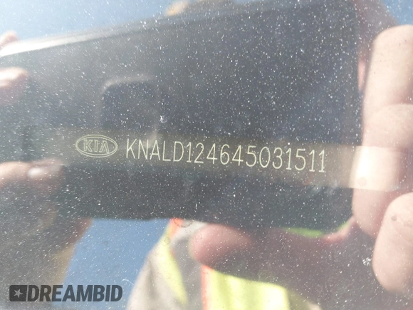 2004 Kia Amanti z VIN KNALD124645031511, wystawiony jako IAAI lot #42036901 z przebiegiem 218 926 mil mil oraz . Historia ofert i sprzedaży dostępna na DreamBid. Obrazek 9.