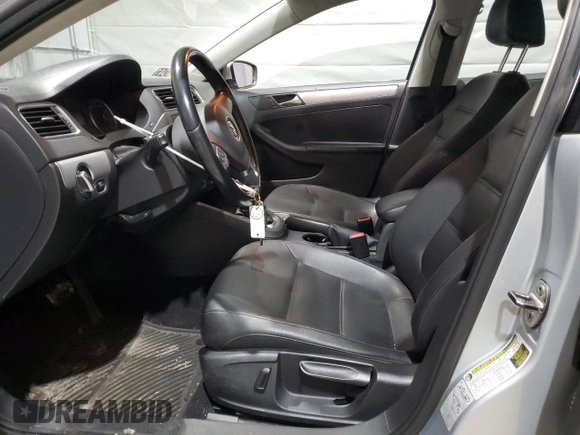 2013 Volkswagen Jetta SE с VIN 3VWDX7AJ4DM359557, выставлен на аукционе Copart как лот 52078505 с пробегом 146 339 миль миль и Списание • Salvage title. История ставок и продаж доступна на DreamBid. Изображение 7.